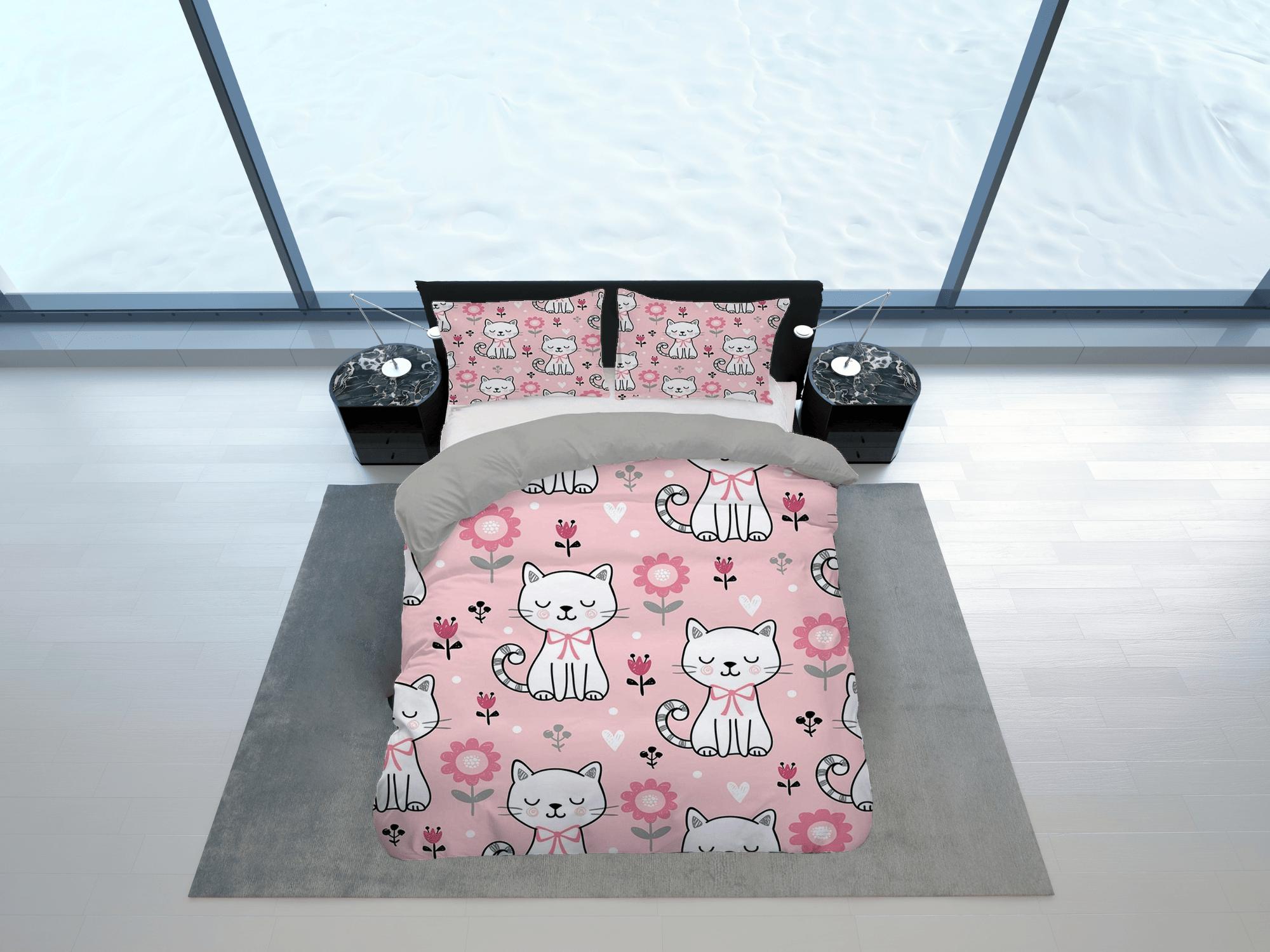 daintyduvet Floral printed bedding, white cat, toddler bedding, kids duvet cover set, gift for cat lovers, baby bedding, baby shower gift, pink bedding