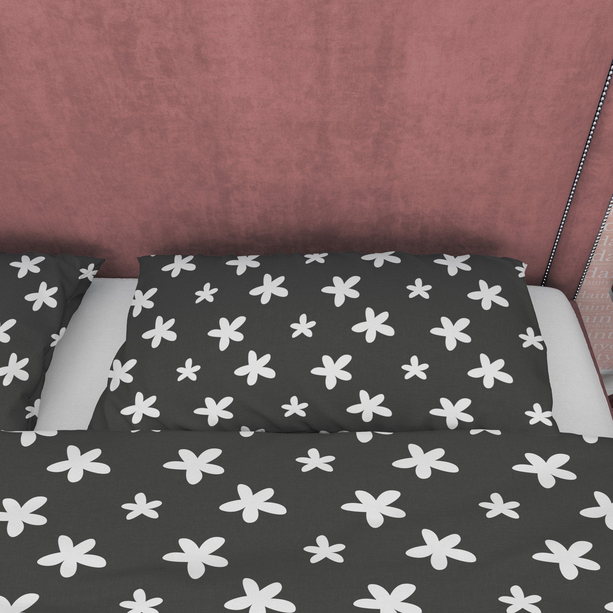 Geometric Star Like Flower Duvet Cover Black and White Bedspread, Retro Printed Bedding Set, 90s Nostalgia Quilt Cover, Groovy Blanket Cover