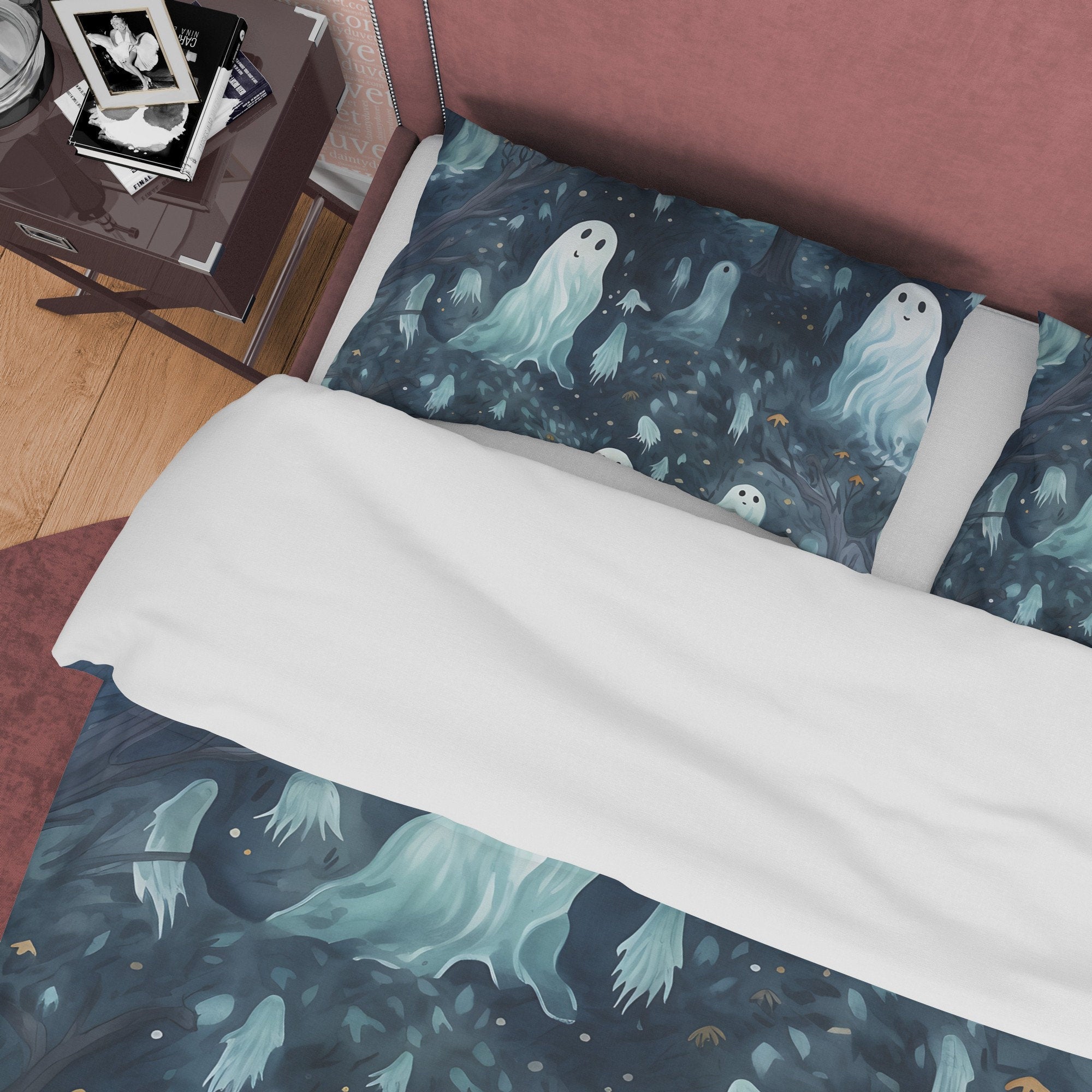 Scary Ghost Duvet Cover Set, Haunted Forest Bedding, Dark Spooky Blanket Cover Aesthetic Zipper Bedding, Halloween Night Room Decor