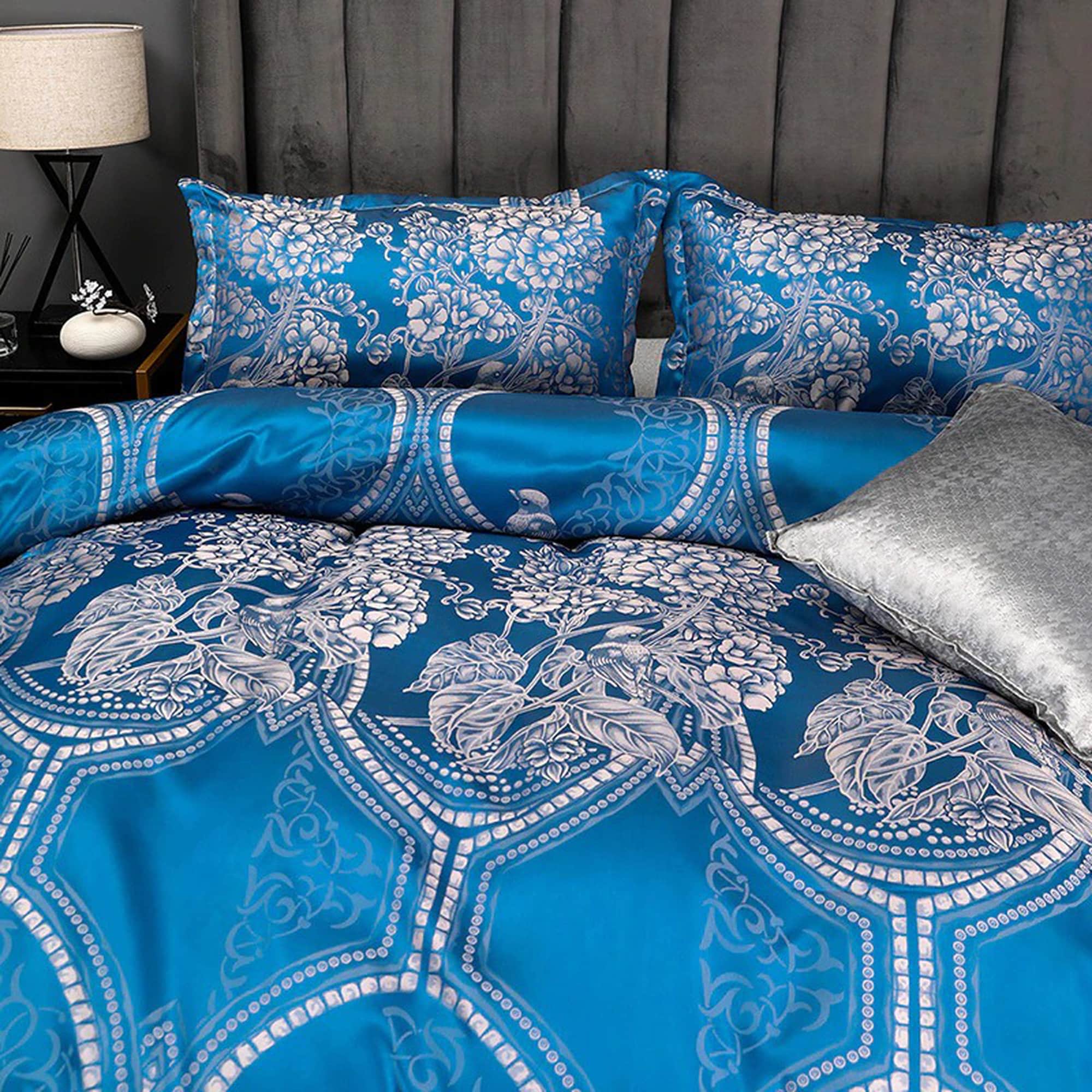 daintyduvet Cerulean Blue Bedding Made with Silky Jacquard Fabric, Luxury Duvet Cover Set, Designer Bedding, Aesthetic Duvet King Queen Full Twin Floral