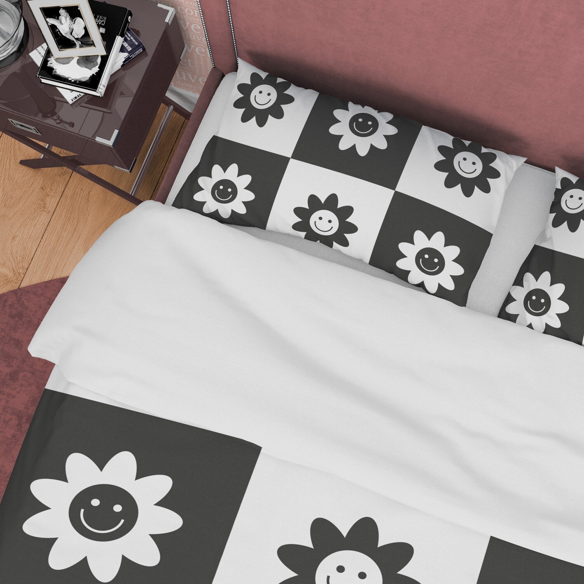 Checkered Quilt Cover Black and White Duvet Cover Set, Retro Smily Flower Printed Bedding Set, 90s Nostalgia Blanket Cover, Groovy Bedspread