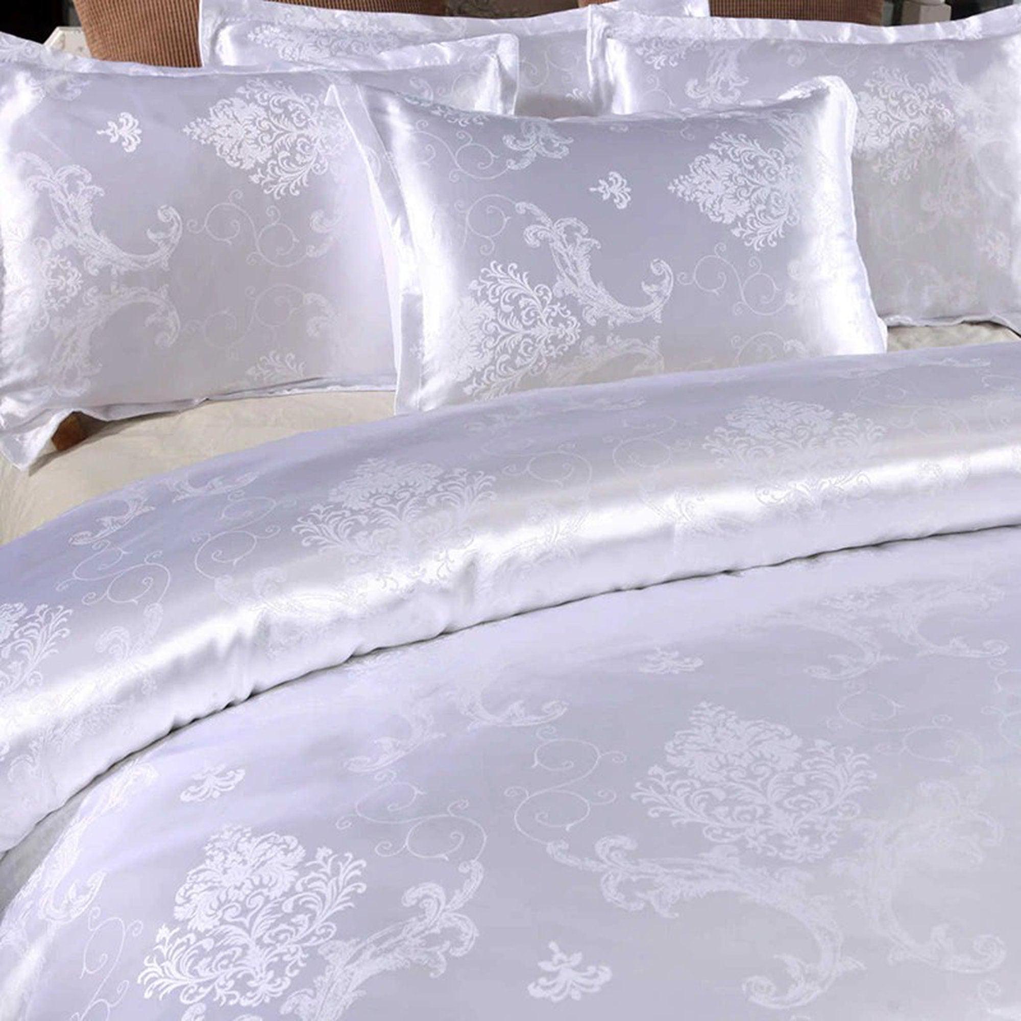 daintyduvet Luxury Bedding made with Silky White Jacquard Fabric, Damask Duvet Cover Set, Designer Bedding, Aesthetic Duvet King Queen Full Twin