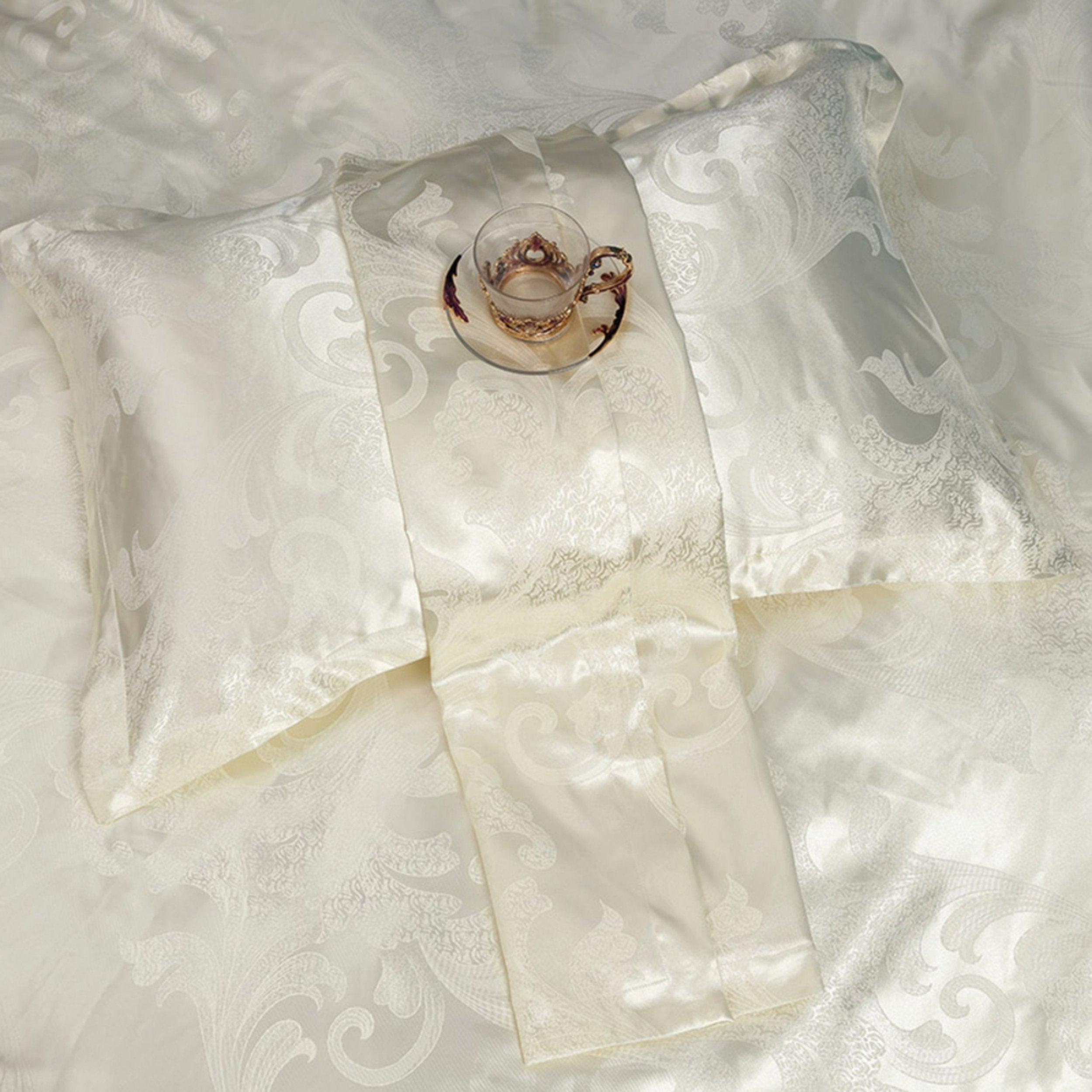 daintyduvet Luxury Cream Duvet Cover Set, Jacquard Fabric Aesthetic Bedding Decorative, Embroidered Bedding Set