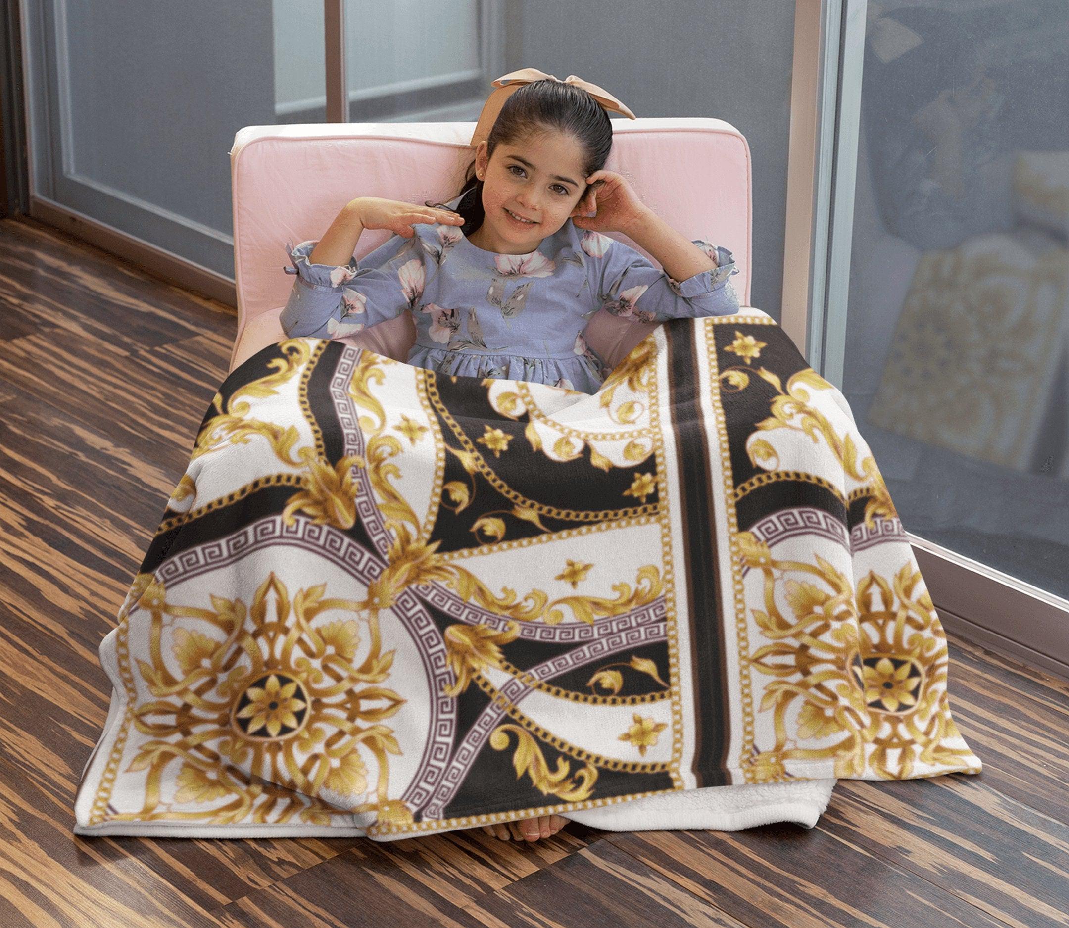 daintyduvet Modern Victorian Black and White Gold Baroque Soft Fluffy Velvet Flannel Fleece Throw Blanket