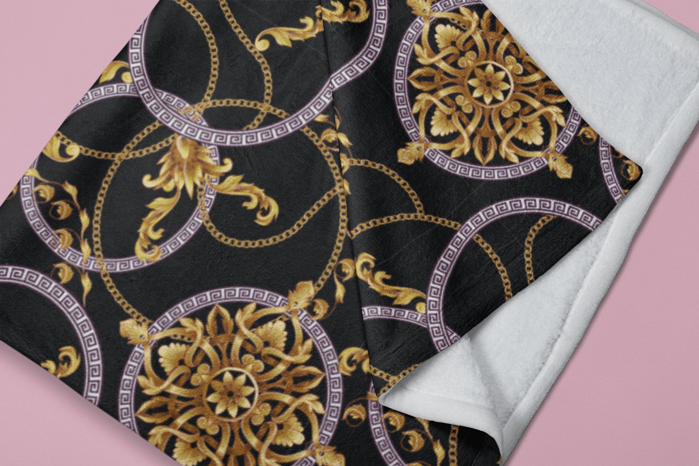daintyduvet Modern Victorian Gold Chains & Circles Baroque Soft Fluffy Velvet Flannel Fleece Throw Blanket