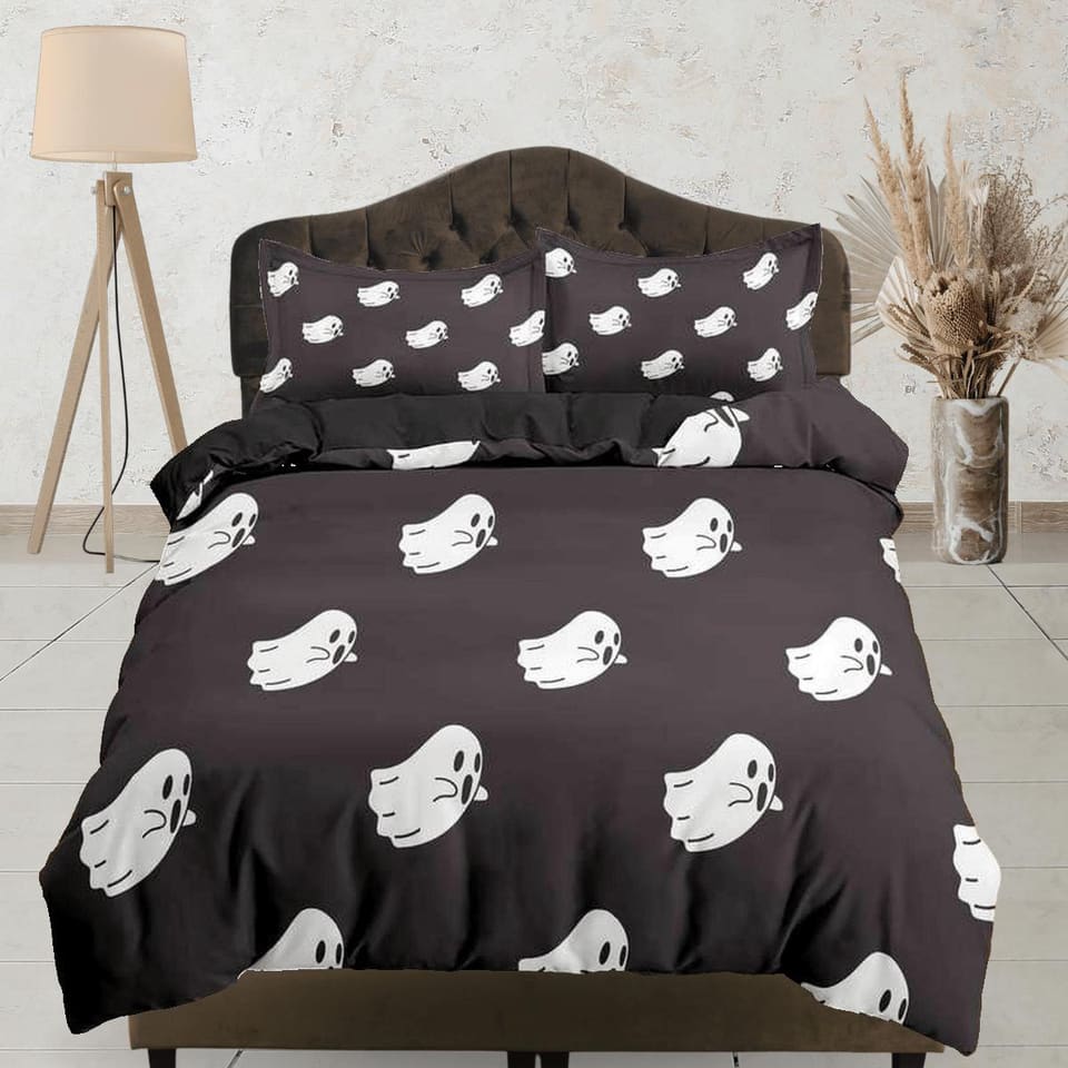 Cute white ghost pattern black halloween bedding & pillowcase, gothic duvet cover, dorm bedding, goth decor toddler beddin…