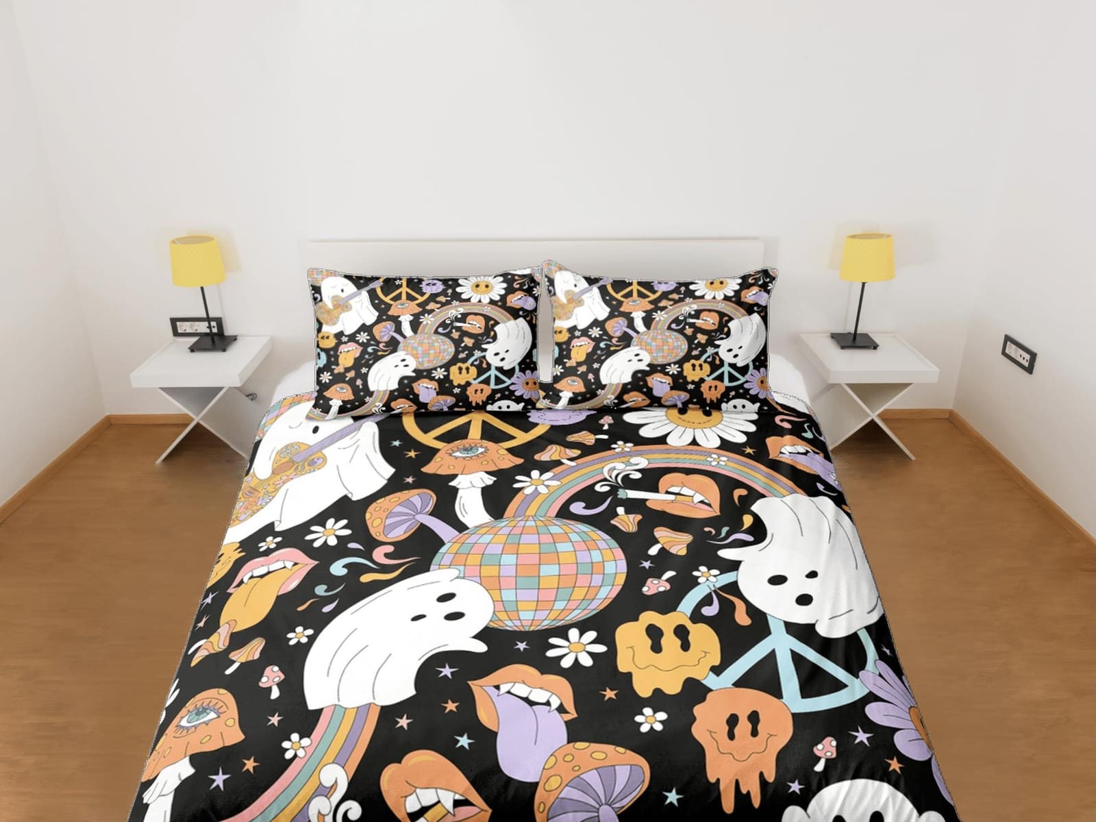 Retro cute ghost and smiley 90s halloween bedding hippie duvet cover set, colorful dorm bedding, teens bedroom, adult duve…