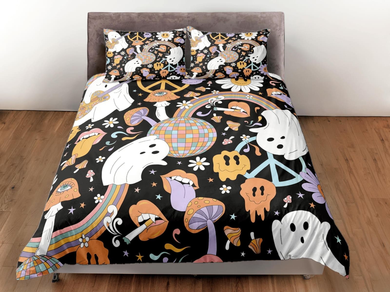 Retro cute ghost and smiley 90s halloween bedding hippie duvet cover set, colorful dorm bedding, teens bedroom, adult duve…