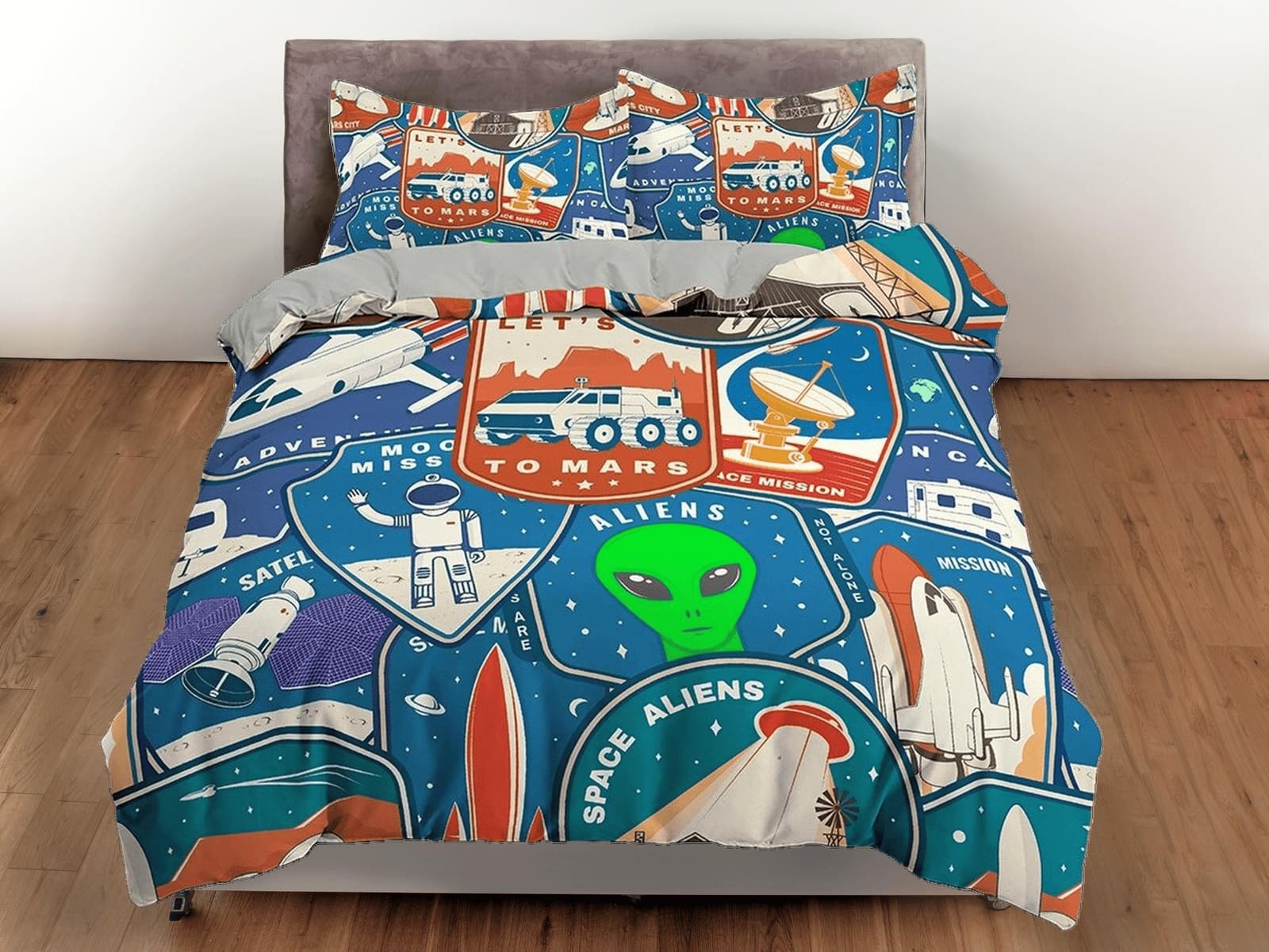 Retro galaxy theme with alien, ufo and astronaut toddler bedding, duvet cover kids, crib bedding, baby zipper bedding, kin…