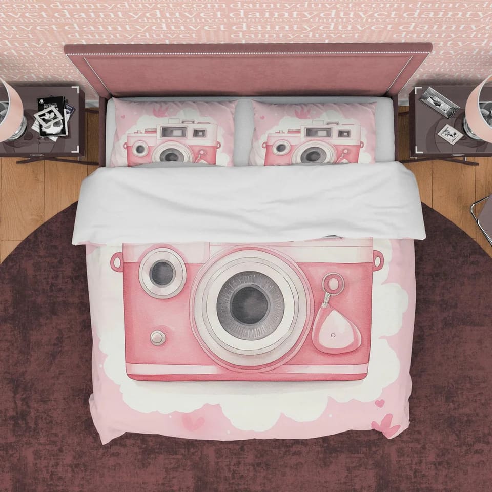 Retro Pink Camera Girls Bedroom Duvet Cover, Photography Lover Bedroom Quilt, Girly Vintage Camera Pink Bedspread, Girl Ph…