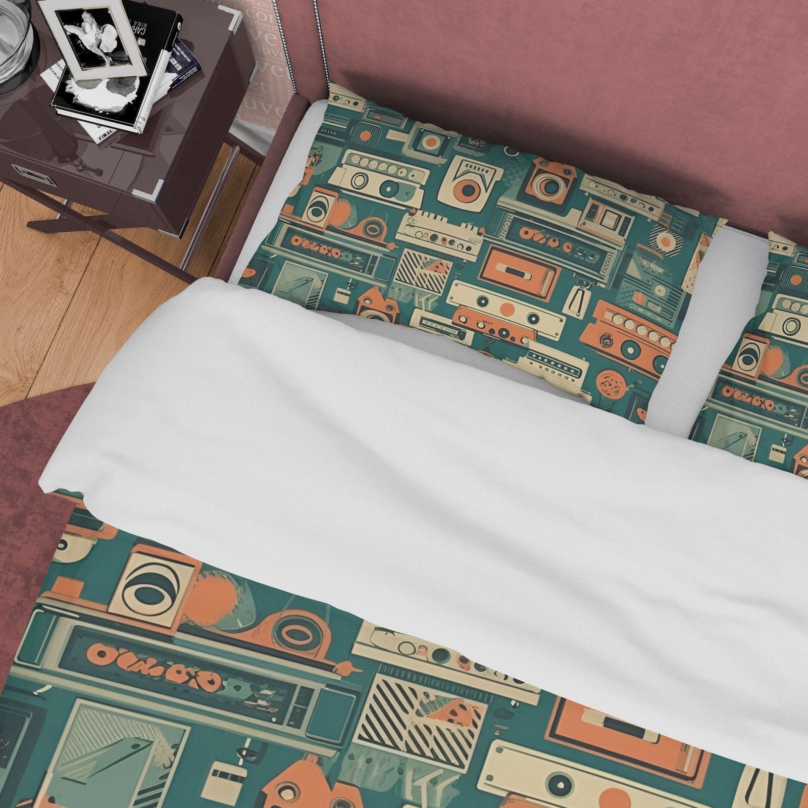Vintage Gadget Geometric Duvet Cover Retro Bedding Set, Unique Audio Speaker Green Blanket Cover,  Old Camera Quilt Cover,…