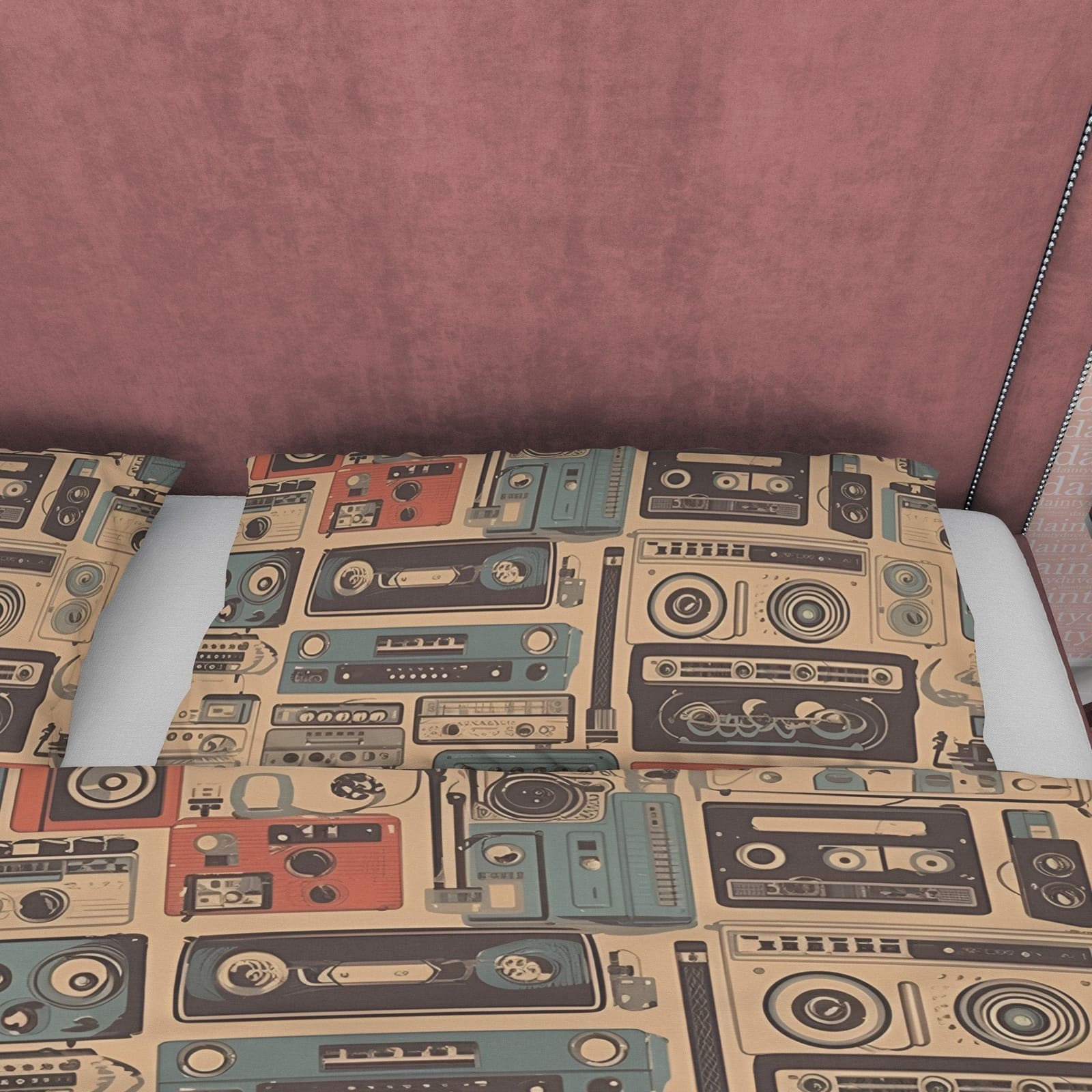 Vintage Radio Retro Bedding Set, Old Gadget Duvet Cover, 70s Nostalgia Quilt Cover, Unique Bedspread, Sound System Bed Cov…